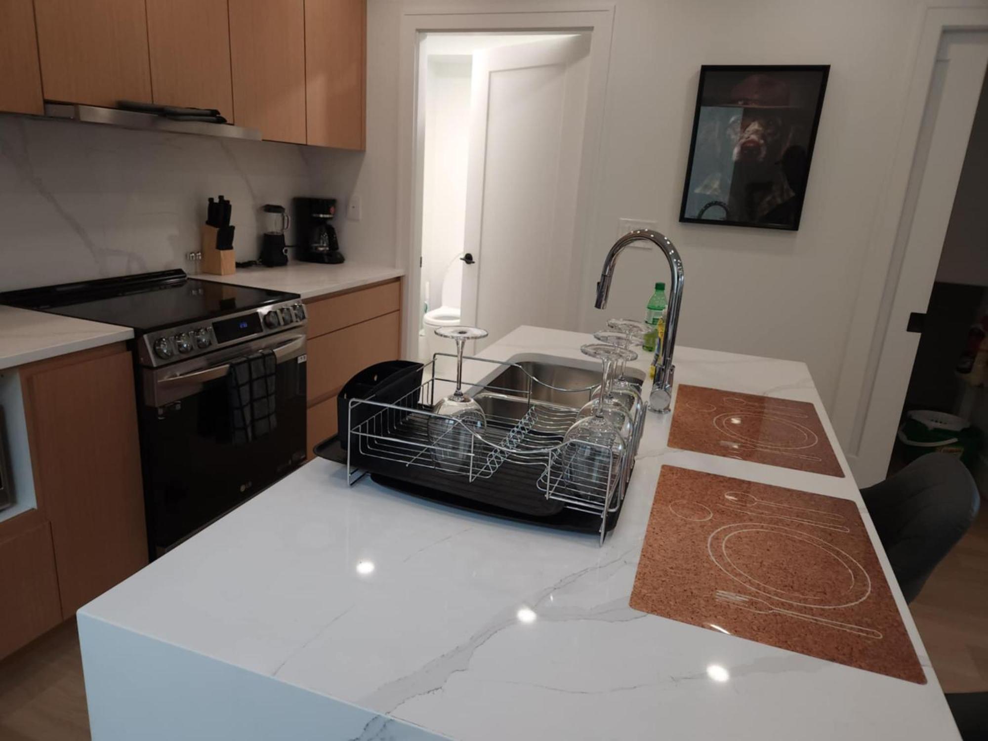 Signature Luxe Top-Floor Townhouse 2Br, 3Ba With Stunning Views Ванкувер Екстер'єр фото